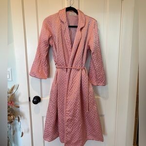 Vintage 40s-50s Barbizon Pink Quilted Robe
